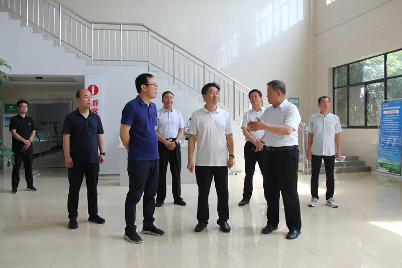 李亦博市長(zhǎng)蒞臨博農(nóng)集團(tuán)調(diào)研